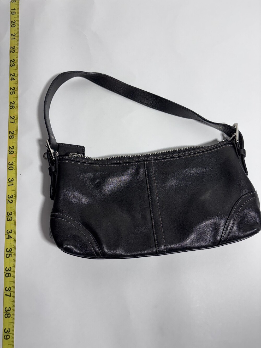 Coach Hamptons Leather Demi Baguette Shoulder Bag F11195 Y2K - Picture 3 of 10